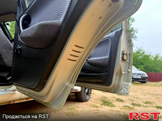 ВАЗ 21099, об'ємом двигуна 1.6 л та пробігом 190 тис. км за 2100 $, фото 5 на Automoto.ua