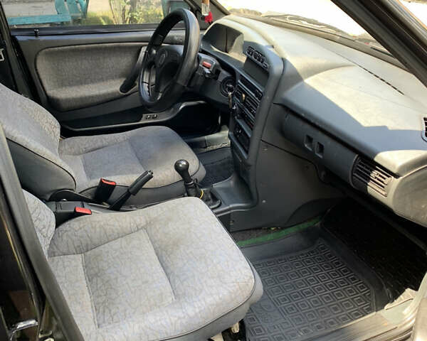 ВАЗ 21099, об'ємом двигуна 1.6 л та пробігом 240 тис. км за 2800 $, фото 7 на Automoto.ua
