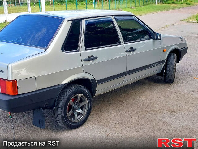 ВАЗ 21099, объемом двигателя 1.6 л и пробегом 200 тыс. км за 2100 $, фото 2 на Automoto.ua