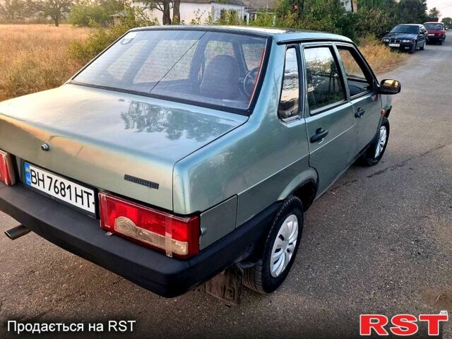 ВАЗ 21099, объемом двигателя 1.6 л и пробегом 177 тыс. км за 1350 $, фото 3 на Automoto.ua