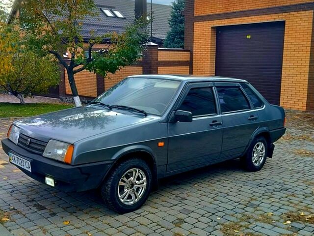 ВАЗ 21099, объемом двигателя 1.6 л и пробегом 120 тыс. км за 2000 $, фото 3 на Automoto.ua