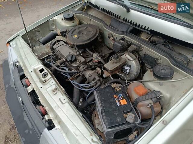Желтый ВАЗ 21099, объемом двигателя 1.5 л и пробегом 300 тыс. км за 1350 $, фото 32 на Automoto.ua