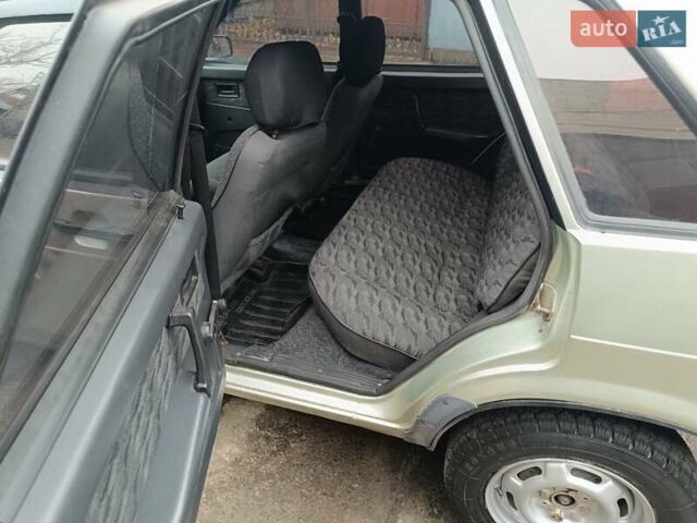 Желтый ВАЗ 21099, объемом двигателя 1.5 л и пробегом 300 тыс. км за 1350 $, фото 28 на Automoto.ua