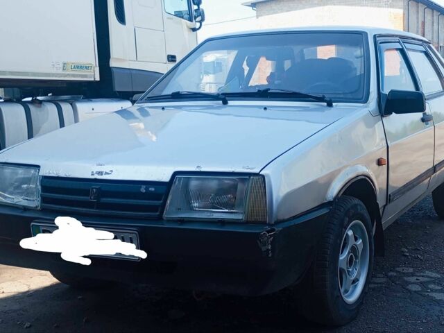 Серый ВАЗ 21099, объемом двигателя 0 л и пробегом 1000 тыс. км за 650 $, фото 1 на Automoto.ua