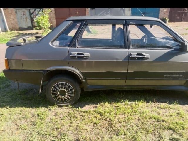 Сірий ВАЗ 21099, об'ємом двигуна 0 л та пробігом 237 тис. км за 800 $, фото 3 на Automoto.ua