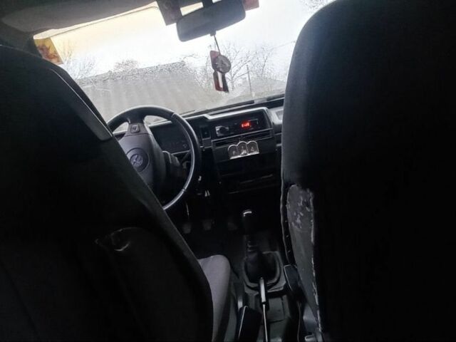 Серый ВАЗ 21099, объемом двигателя 1.5 л и пробегом 280 тыс. км за 800 $, фото 4 на Automoto.ua