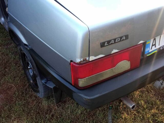 Серый ВАЗ 21099, объемом двигателя 1.5 л и пробегом 250 тыс. км за 1000 $, фото 2 на Automoto.ua