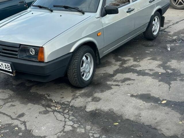 Серый ВАЗ 21099, объемом двигателя 1.6 л и пробегом 207 тыс. км за 2500 $, фото 5 на Automoto.ua