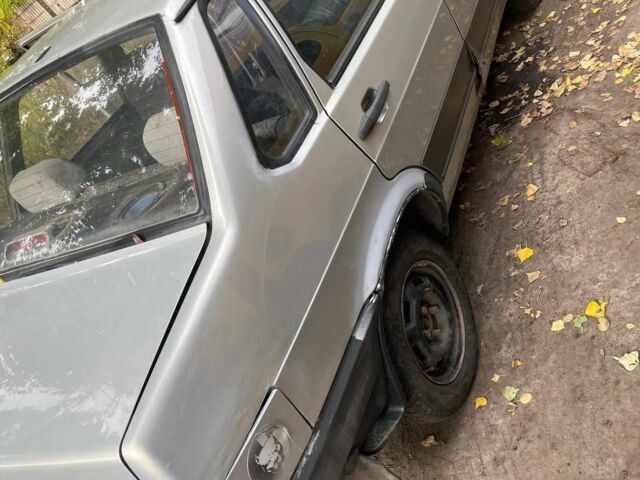 Серый ВАЗ 21099, объемом двигателя 1.5 л и пробегом 999 тыс. км за 550 $, фото 1 на Automoto.ua