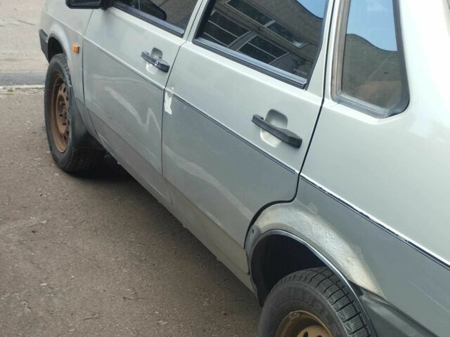 Сірий ВАЗ 21099, об'ємом двигуна 1.5 л та пробігом 175 тис. км за 1300 $, фото 4 на Automoto.ua
