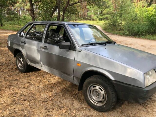 Сірий ВАЗ 21099, об'ємом двигуна 1.6 л та пробігом 154 тис. км за 1000 $, фото 4 на Automoto.ua