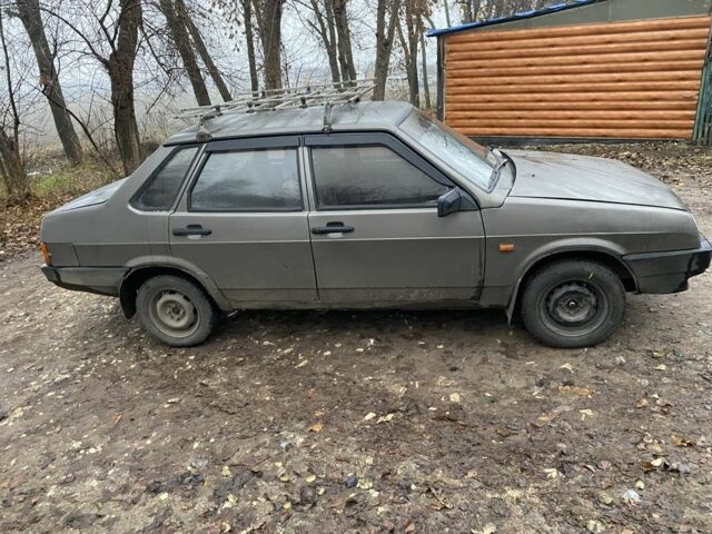 Серый ВАЗ 21099, объемом двигателя 1.3 л и пробегом 213 тыс. км за 850 $, фото 3 на Automoto.ua