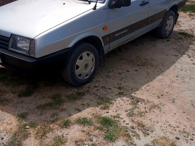 Серый ВАЗ 21099, объемом двигателя 1.5 л и пробегом 0 тыс. км за 600 $, фото 2 на Automoto.ua