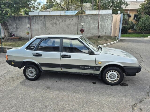 Сірий ВАЗ 21099, об'ємом двигуна 1.3 л та пробігом 53 тис. км за 1050 $, фото 1 на Automoto.ua