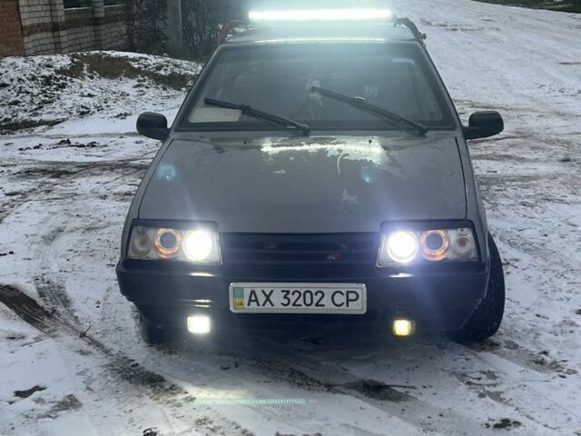 Серый ВАЗ 21099, объемом двигателя 1.3 л и пробегом 300 тыс. км за 1300 $, фото 2 на Automoto.ua