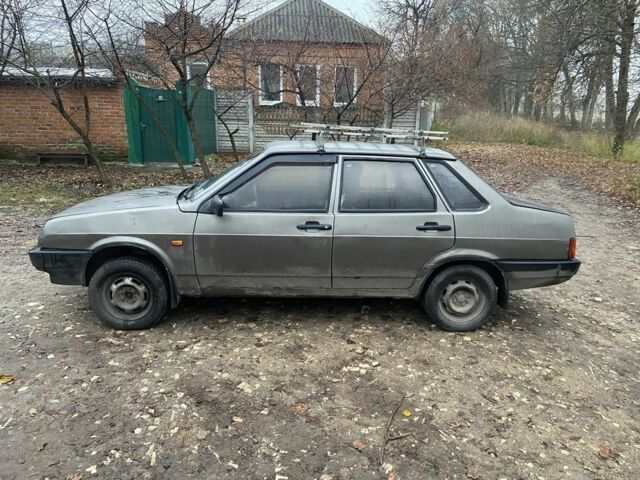 Серый ВАЗ 21099, объемом двигателя 1.3 л и пробегом 213 тыс. км за 850 $, фото 4 на Automoto.ua