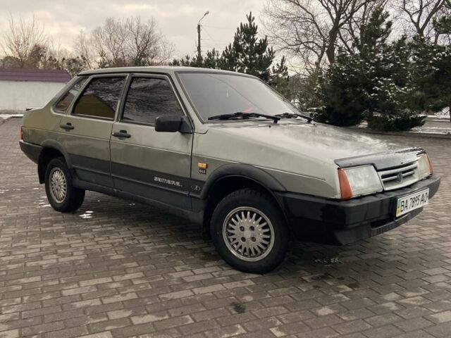 Серый ВАЗ 21099, объемом двигателя 1.3 л и пробегом 1000 тыс. км за 720 $, фото 4 на Automoto.ua