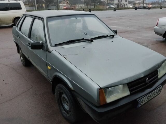 Серый ВАЗ 21099, объемом двигателя 1.3 л и пробегом 120 тыс. км за 1000 $, фото 1 на Automoto.ua