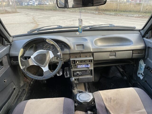 Серый ВАЗ 21099, объемом двигателя 1.5 л и пробегом 200 тыс. км за 650 $, фото 5 на Automoto.ua