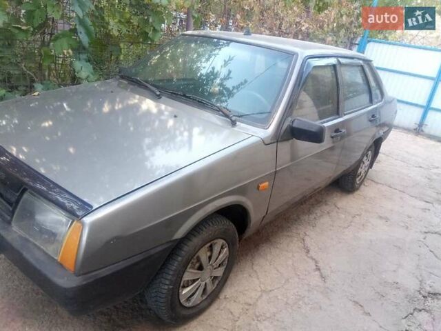 Серый ВАЗ 21099, объемом двигателя 1.3 л и пробегом 100 тыс. км за 1500 $, фото 2 на Automoto.ua