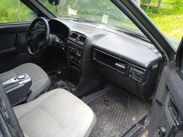 Серый ВАЗ 21099, объемом двигателя 1.5 л и пробегом 40 тыс. км за 436 $, фото 5 на Automoto.ua