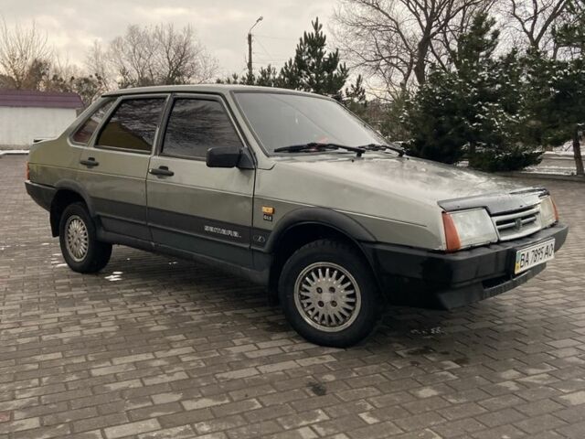 Серый ВАЗ 21099, объемом двигателя 1.3 л и пробегом 1000 тыс. км за 720 $, фото 5 на Automoto.ua