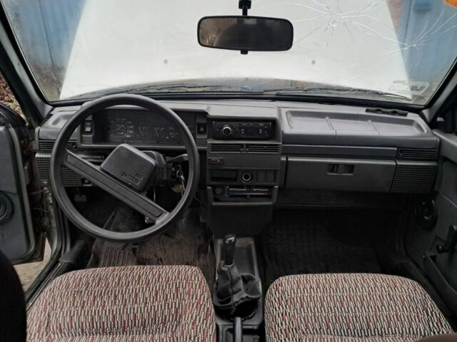 Серый ВАЗ 21099, объемом двигателя 1.5 л и пробегом 250 тыс. км за 900 $, фото 5 на Automoto.ua