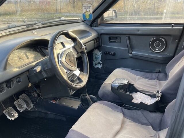 Серый ВАЗ 21099, объемом двигателя 1.5 л и пробегом 200 тыс. км за 650 $, фото 4 на Automoto.ua