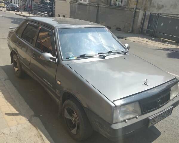 Сірий ВАЗ 21099, об'ємом двигуна 1.5 л та пробігом 300 тис. км за 1300 $, фото 2 на Automoto.ua