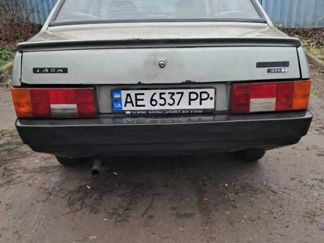 Серый ВАЗ 21099, объемом двигателя 1.5 л и пробегом 250 тыс. км за 900 $, фото 2 на Automoto.ua