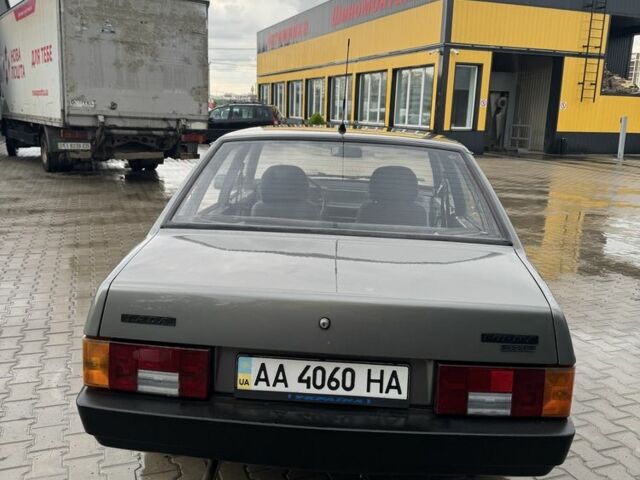 Серый ВАЗ 21099, объемом двигателя 1.5 л и пробегом 170 тыс. км за 1100 $, фото 3 на Automoto.ua