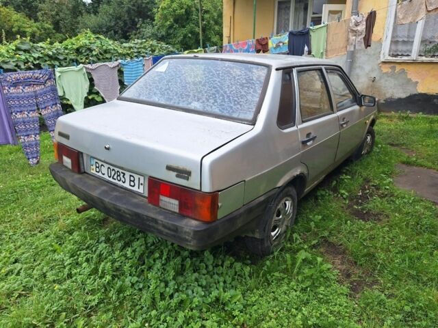 Серый ВАЗ 21099, объемом двигателя 0 л и пробегом 300 тыс. км за 600 $, фото 4 на Automoto.ua