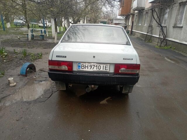 Сірий ВАЗ 21099, об'ємом двигуна 1.3 л та пробігом 220 тис. км за 900 $, фото 2 на Automoto.ua