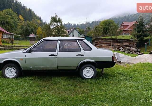 Серый ВАЗ 21099, объемом двигателя 1.6 л и пробегом 307 тыс. км за 1100 $, фото 4 на Automoto.ua