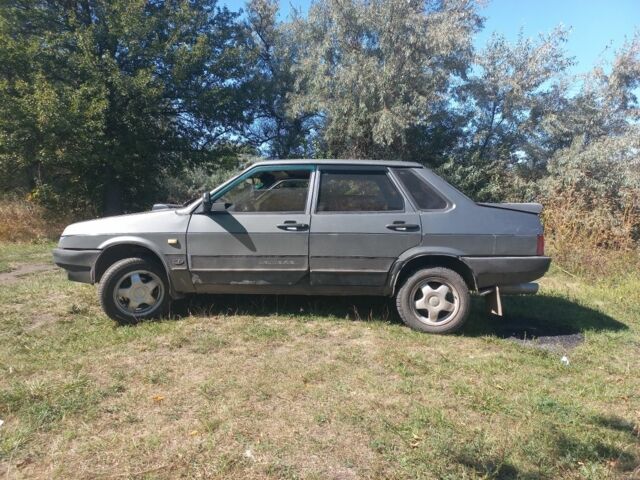 Серый ВАЗ 21099, объемом двигателя 1.5 л и пробегом 2 тыс. км за 999 $, фото 12 на Automoto.ua