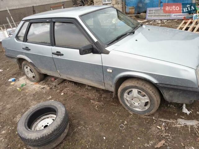 Серый ВАЗ 21099, объемом двигателя 1.6 л и пробегом 458 тыс. км за 600 $, фото 1 на Automoto.ua
