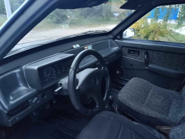 Серый ВАЗ 21099, объемом двигателя 1.5 л и пробегом 150 тыс. км за 750 $, фото 3 на Automoto.ua