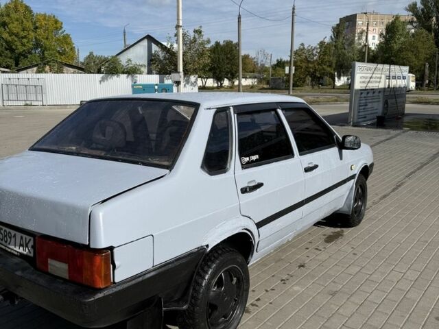 Серый ВАЗ 21099, объемом двигателя 1.5 л и пробегом 500 тыс. км за 650 $, фото 4 на Automoto.ua