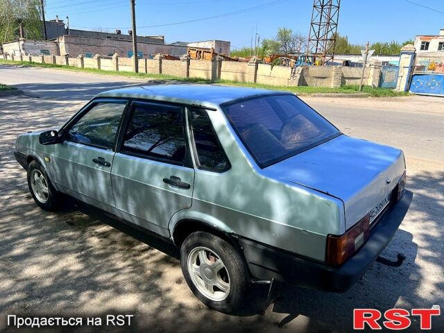 Серый ВАЗ 21099, объемом двигателя 15 л и пробегом 223 тыс. км за 950 $, фото 1 на Automoto.ua