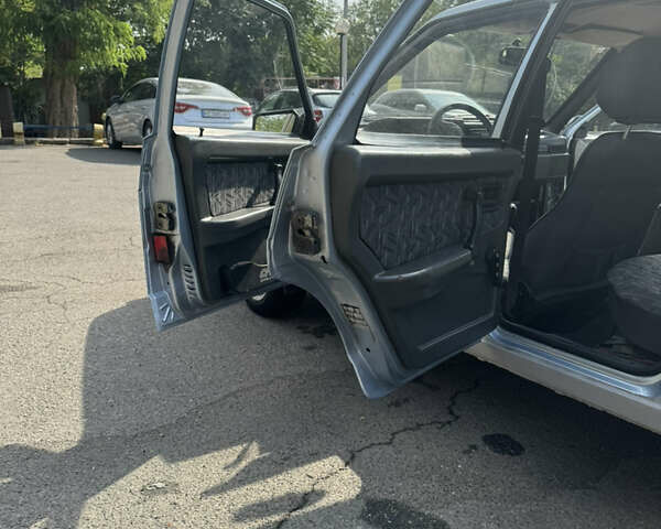 Сірий ВАЗ 21099, об'ємом двигуна 1.5 л та пробігом 200 тис. км за 1199 $, фото 16 на Automoto.ua