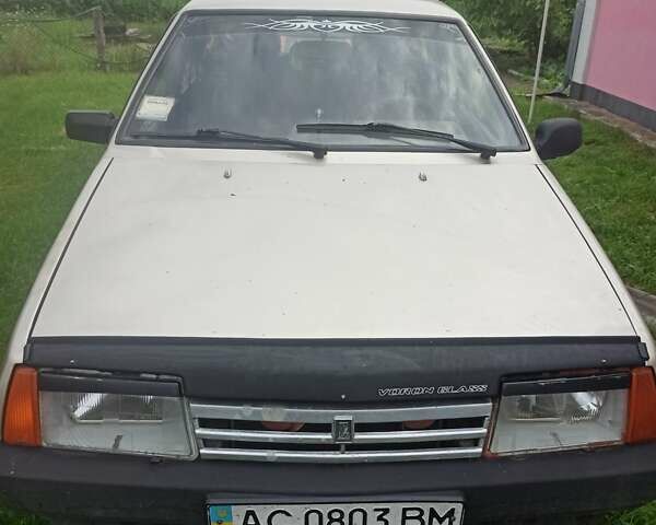 Серый ВАЗ 21099, объемом двигателя 1.5 л и пробегом 270 тыс. км за 800 $, фото 1 на Automoto.ua