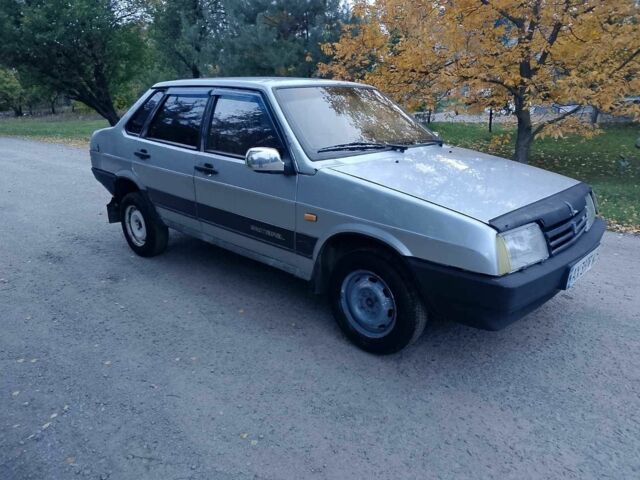 Серый ВАЗ 21099, объемом двигателя 1.5 л и пробегом 150 тыс. км за 750 $, фото 1 на Automoto.ua