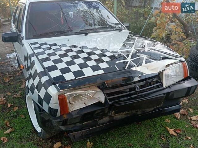 Серый ВАЗ 21099, объемом двигателя 1.5 л и пробегом 210 тыс. км за 800 $, фото 5 на Automoto.ua