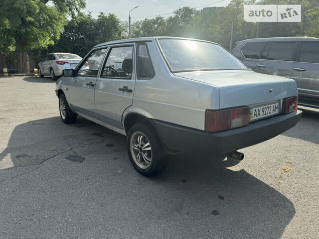 Сірий ВАЗ 21099, об'ємом двигуна 1.5 л та пробігом 200 тис. км за 1199 $, фото 12 на Automoto.ua