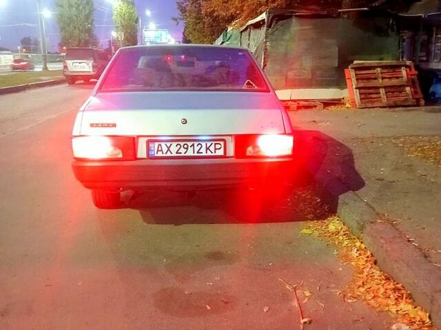 Серый ВАЗ 21099, объемом двигателя 1.5 л и пробегом 100 тыс. км за 1000 $, фото 3 на Automoto.ua