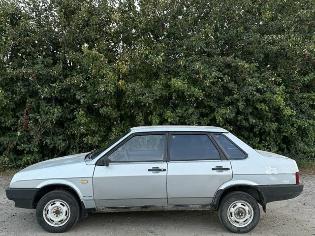 Серый ВАЗ 21099, объемом двигателя 1.5 л и пробегом 406 тыс. км за 950 $, фото 3 на Automoto.ua