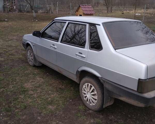 Серый ВАЗ 21099, объемом двигателя 1.5 л и пробегом 267 тыс. км за 2000 $, фото 7 на Automoto.ua