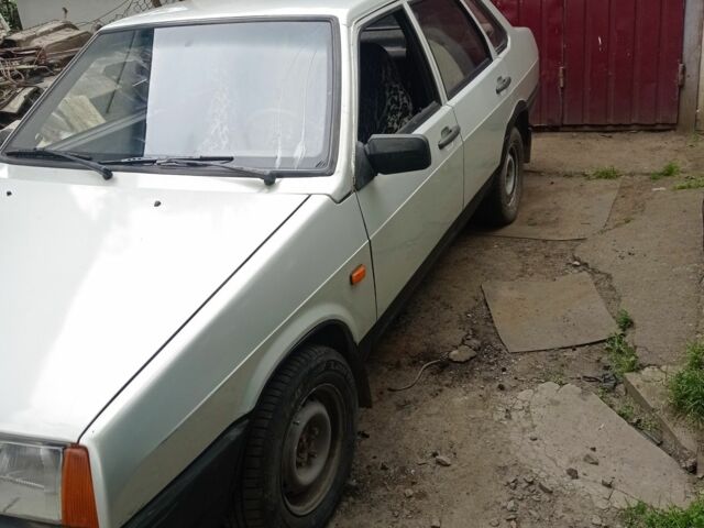 Сірий ВАЗ 21099, об'ємом двигуна 1.5 л та пробігом 72 тис. км за 1000 $, фото 2 на Automoto.ua