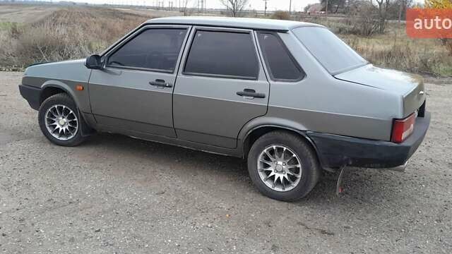 Серый ВАЗ 21099, объемом двигателя 1.5 л и пробегом 284 тыс. км за 1500 $, фото 10 на Automoto.ua