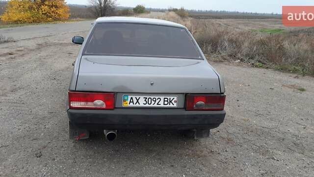 Серый ВАЗ 21099, объемом двигателя 1.5 л и пробегом 284 тыс. км за 1500 $, фото 4 на Automoto.ua